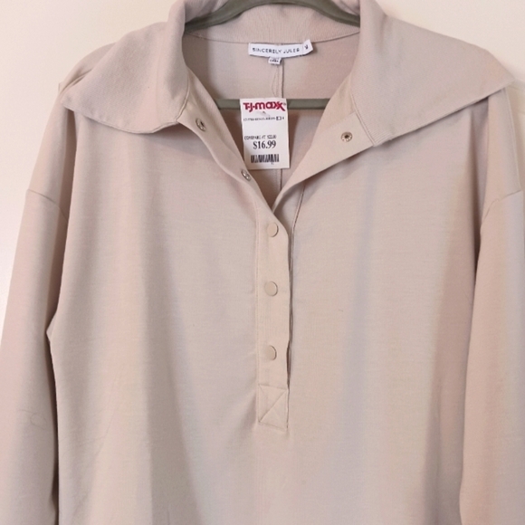 Sincerely Jules soft light tan pullover sweatshirt quarter button up. Size me… - Picture 4 of 10